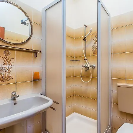 Apartment Ljubo *
